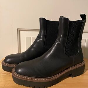 Athlefit Chelsea Ankle Boot Chunky Heel Lug SoulLeather Boots size 9